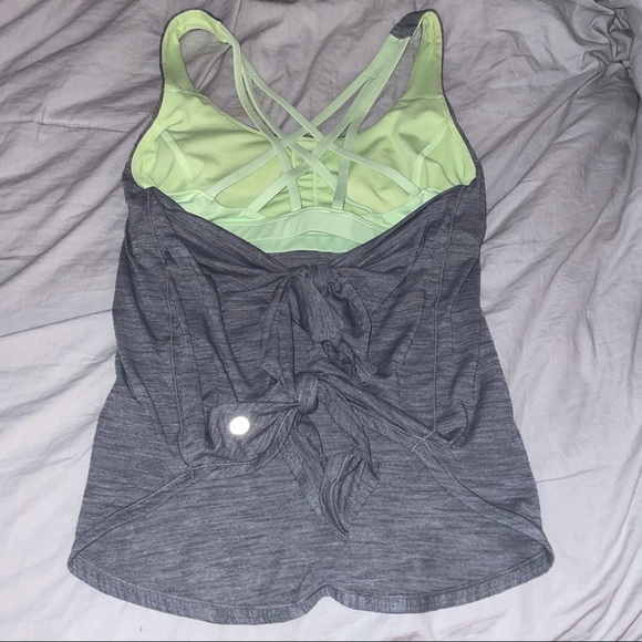 Lululemon Tie Back Tank and Bra - Picture 3 of 6